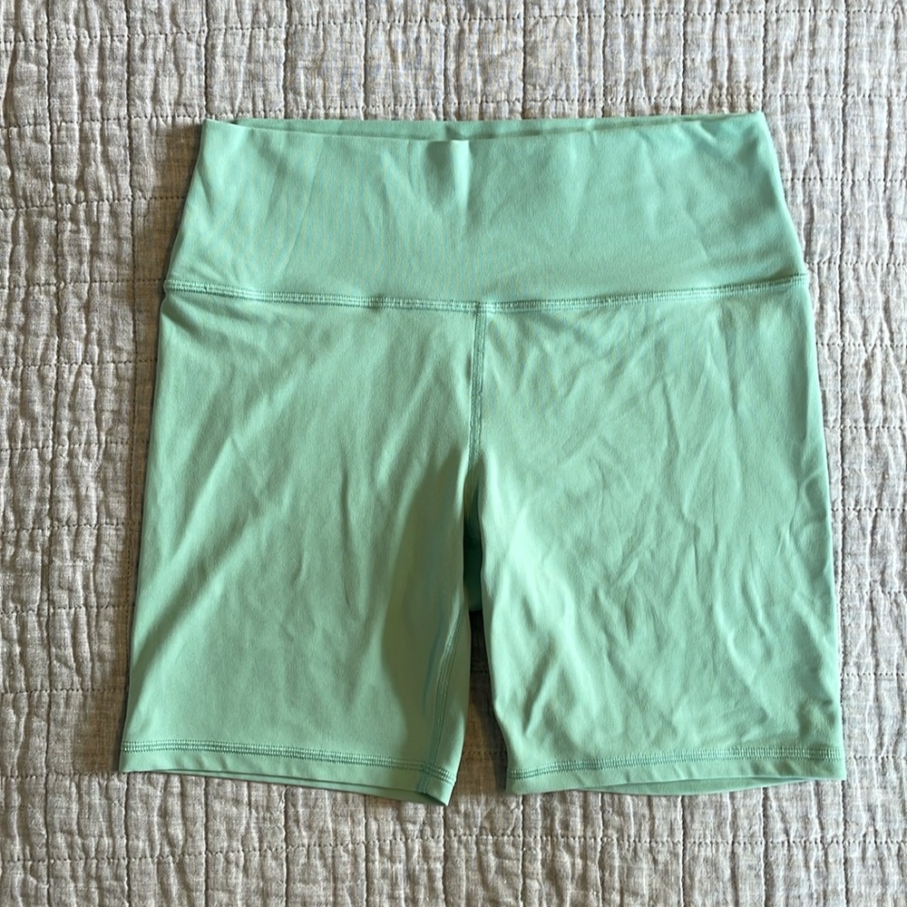 Athleta Transcend 7” Bike Short in Raleigh Green